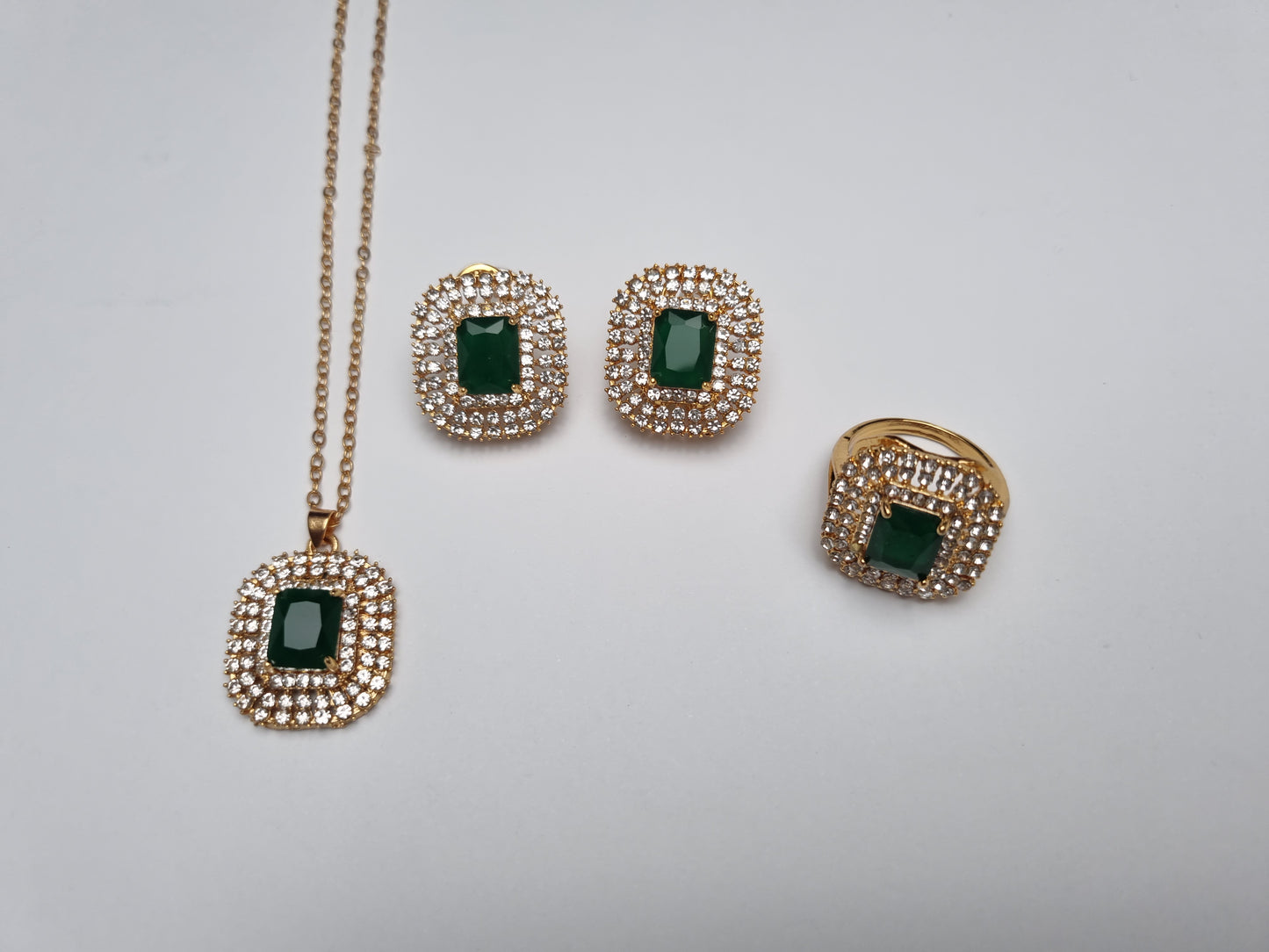 Emerald Star Necklace set