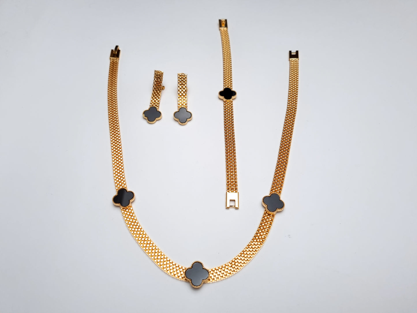 Clover Charm set with Bracelet