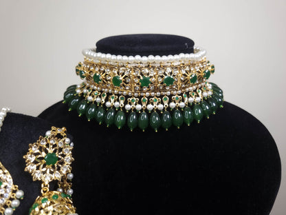 Shahi Aura Emerald Choker Set with Tikka