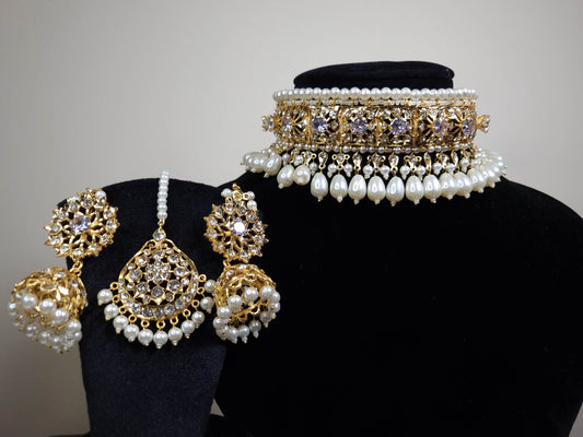 Shahi Aura Choker Set with tikka
