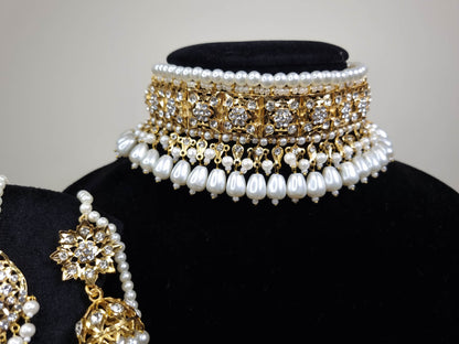 Zareen Pearl Choker Set with Tikka
