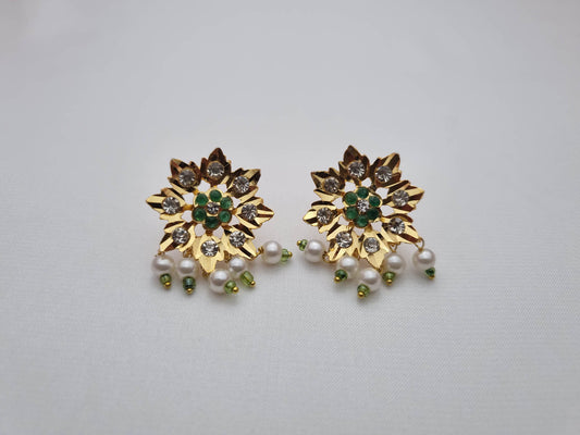 Snow Emerald Studs Earring