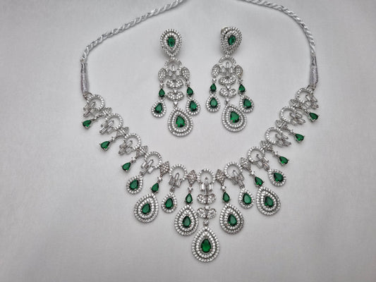 Emerald Enchantment Necklace Set
