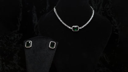 Emerald Glow Necklace Set