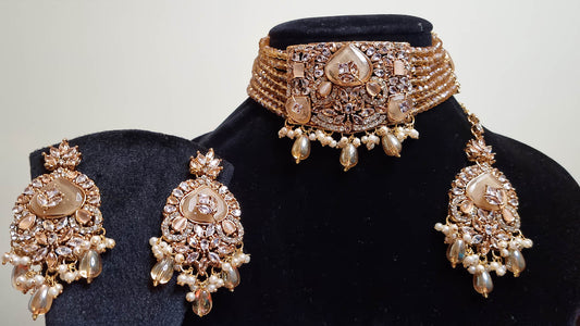 Golden Pearl Blossom Choker Set with Tikka
